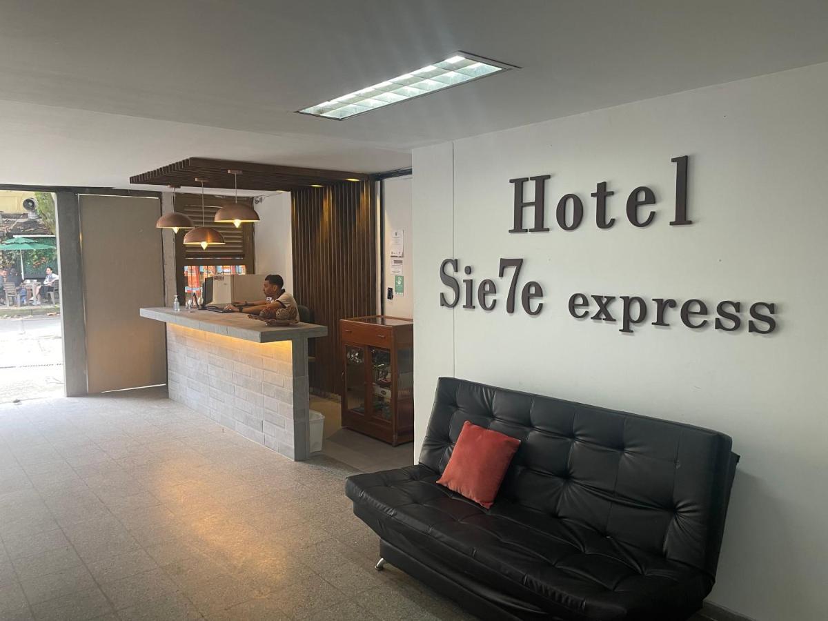 Hotel Sie7e Express Medellín Exterior foto